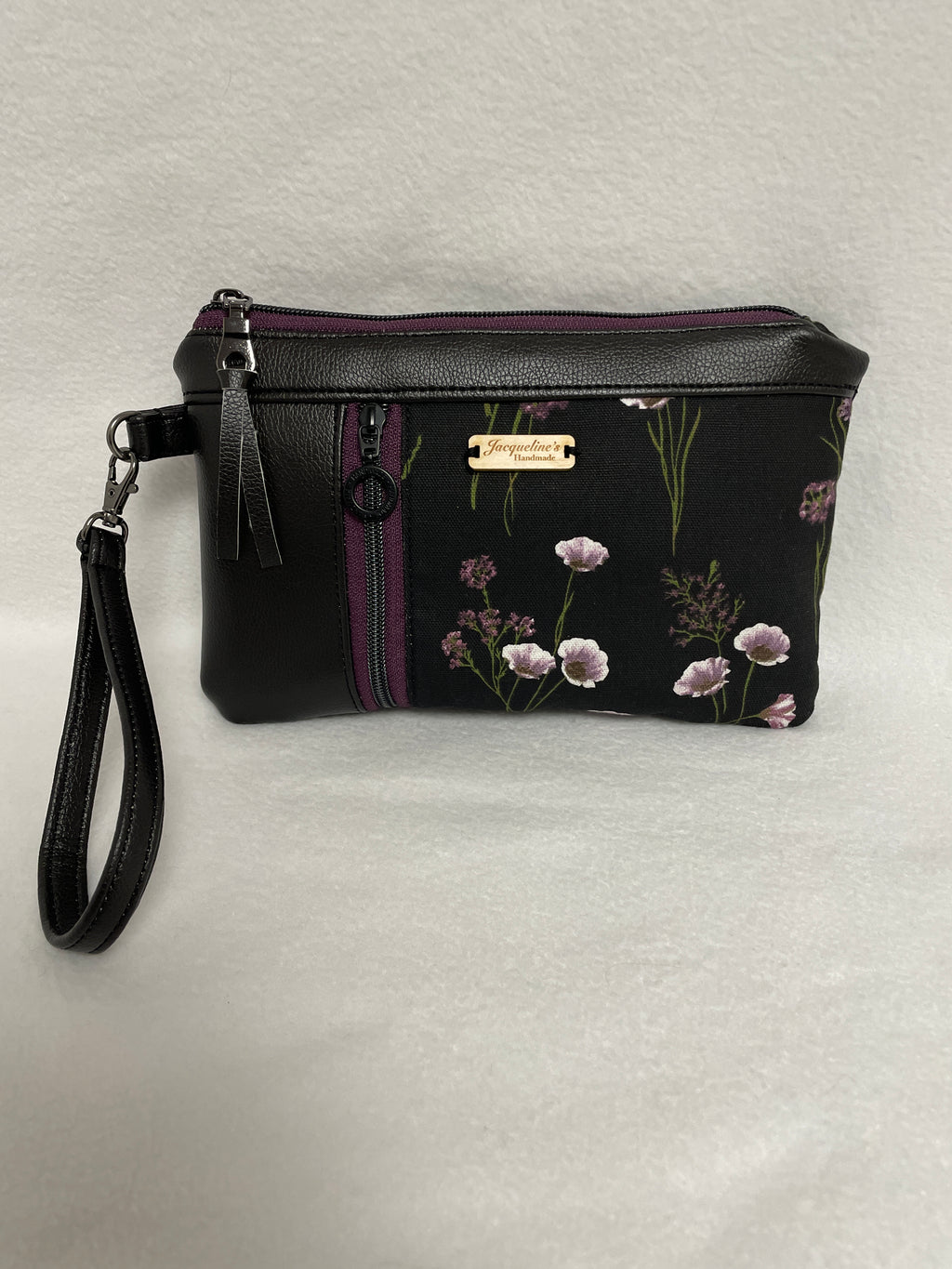 Lg Front Pocket Wristlet
