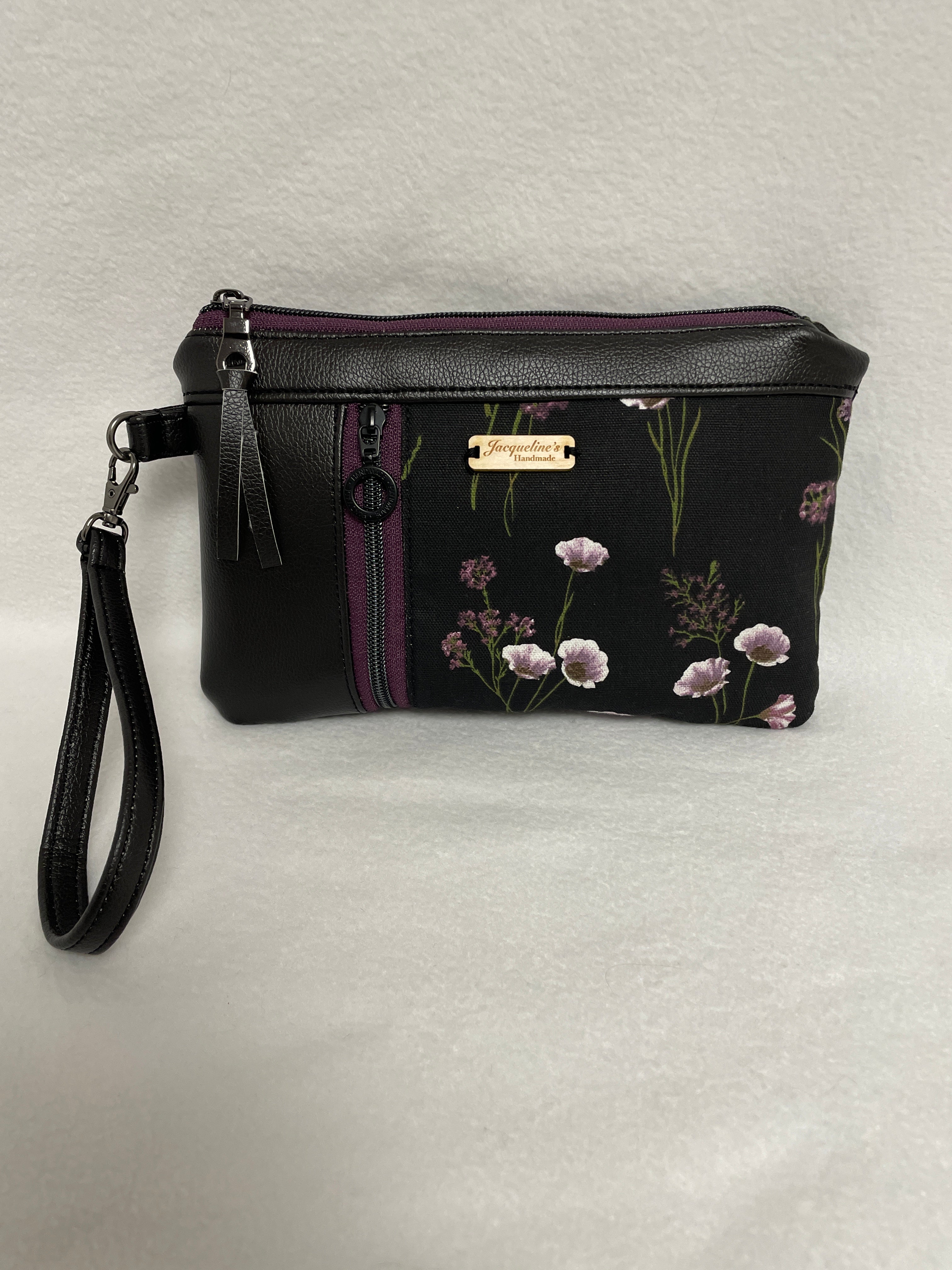 Lg Front Pocket Wristlet