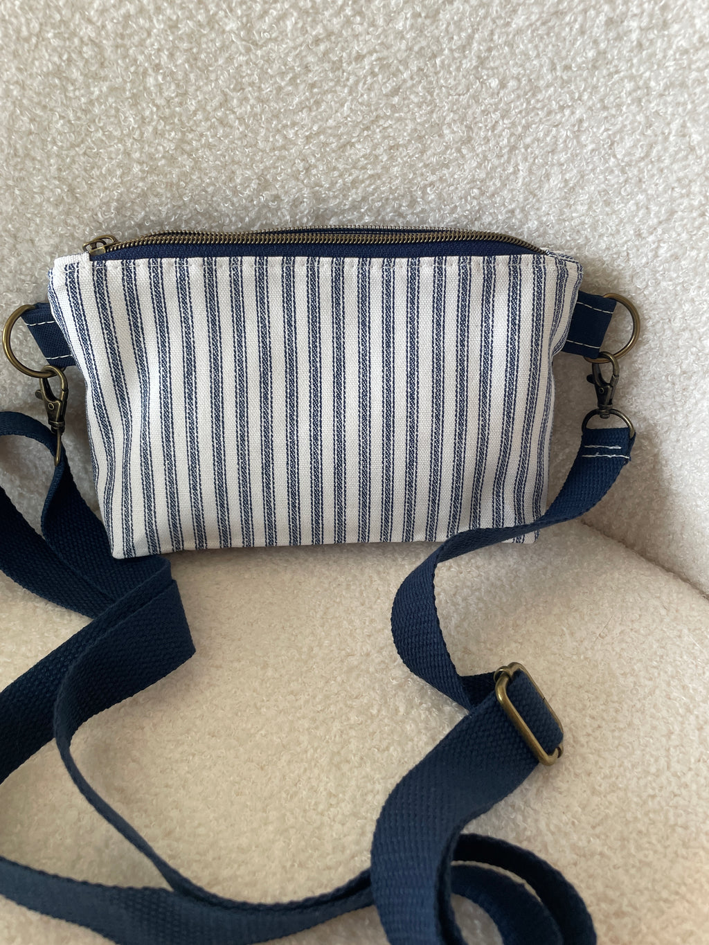 Two Pocket Norfolk Bag - Navy