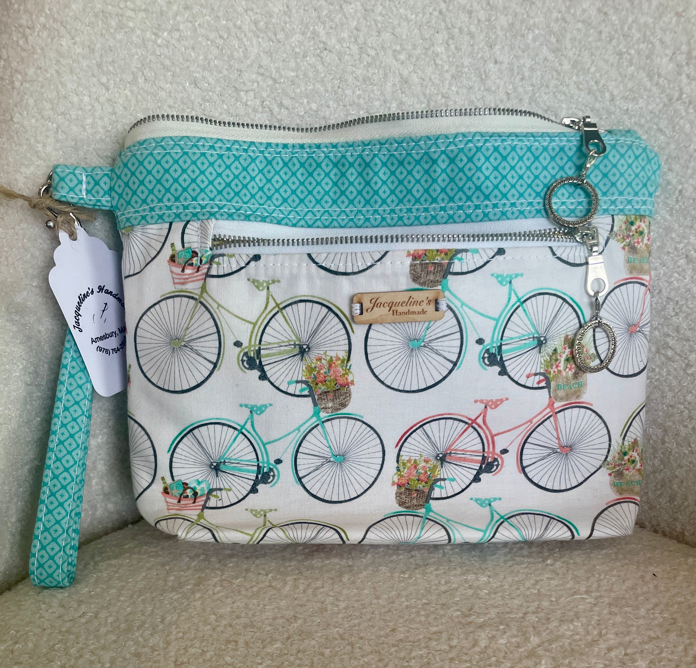 Medium Wristlet