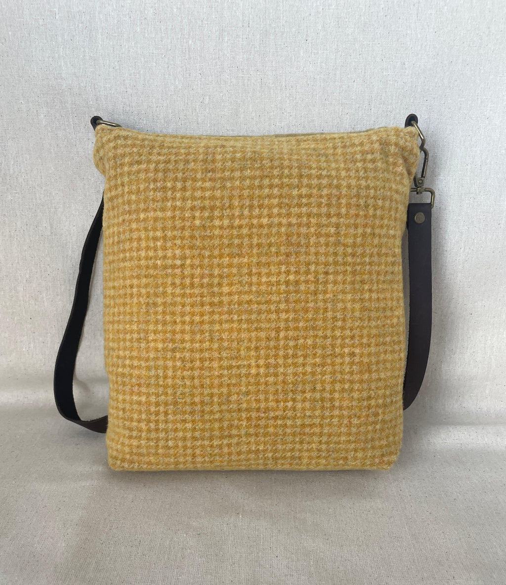 The Wool Melford Messenger Bag