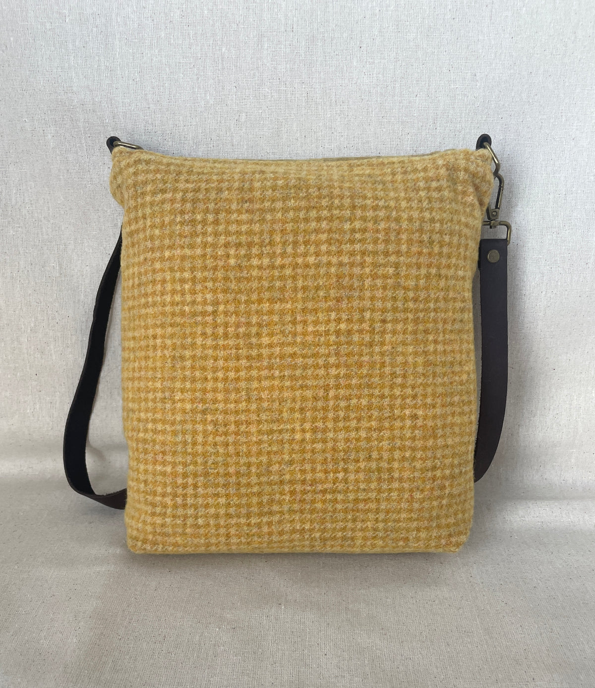 The Wool Melford Messenger Bag